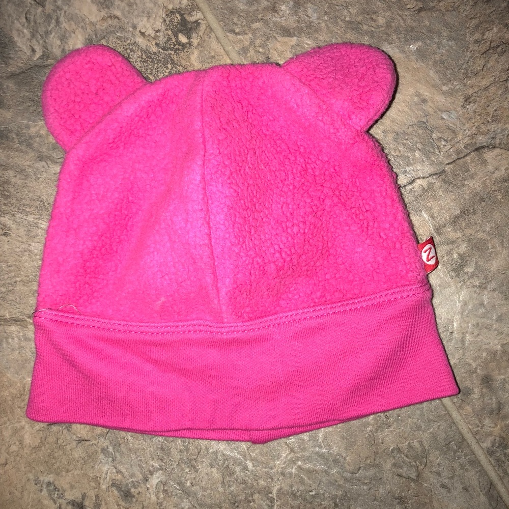 Zutano 12 month fuzzy bear hat